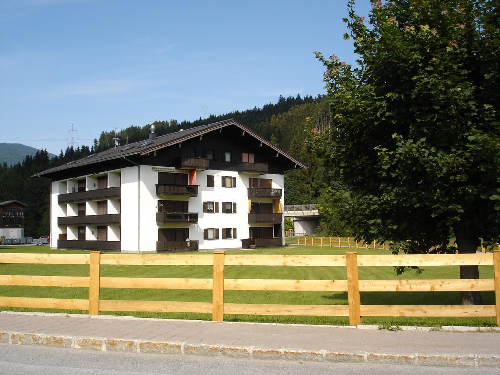 Welcome-Bienvenue-Добро Пожаловать Flachau Chambre photo